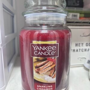 Yankee Candle *Original* ~ Red Sparkling Cinnamon Jar